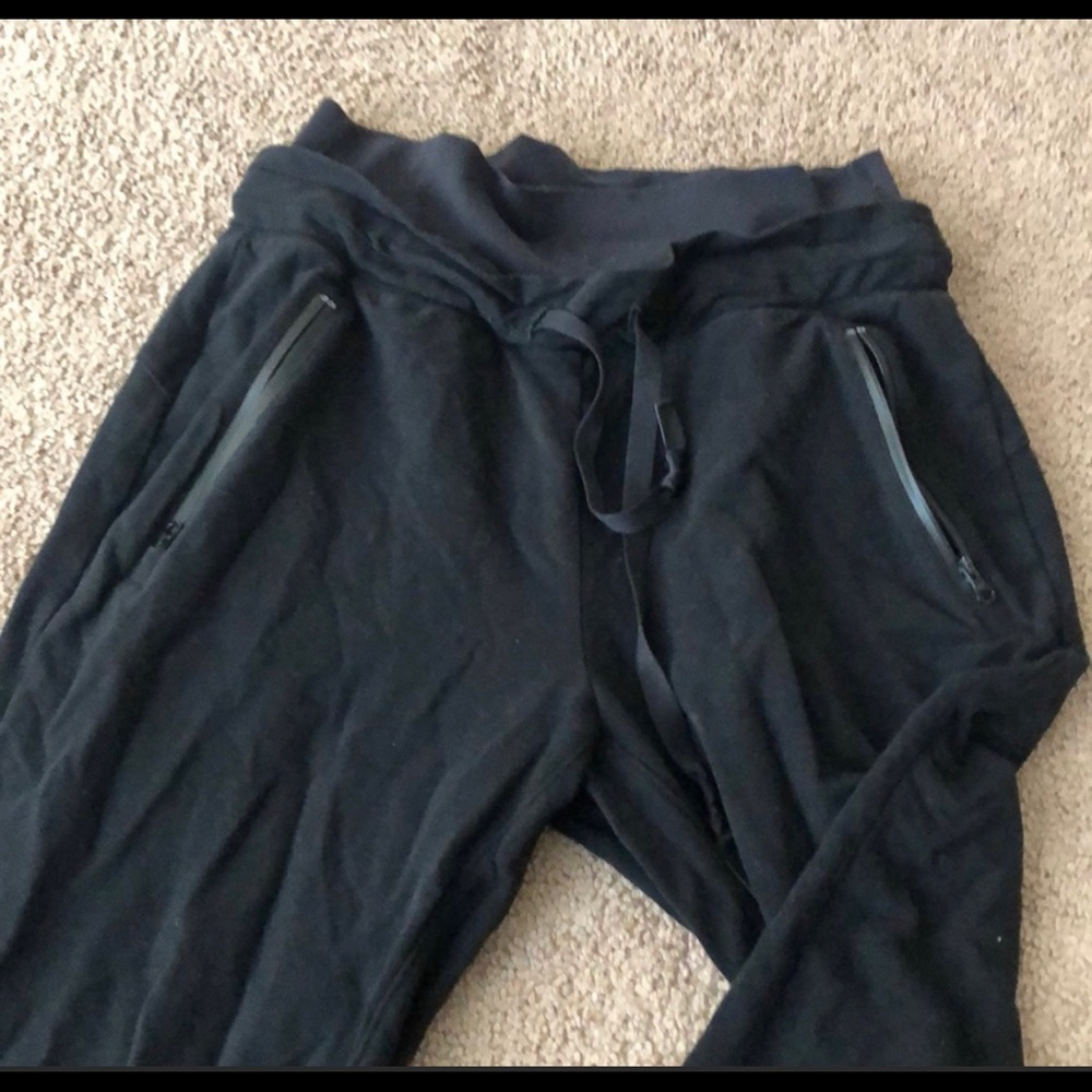 ALO yoga high waist jogger w/ zip pockets black M